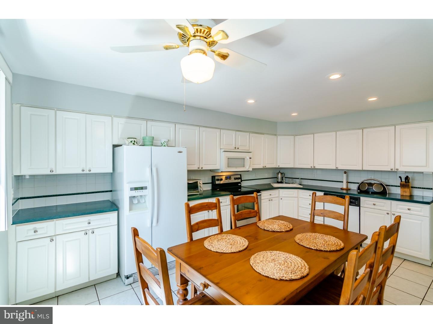 2209 Rhonda Road Broomall, PA 19008 - Photo 6 of 18 Gallery Image 6
