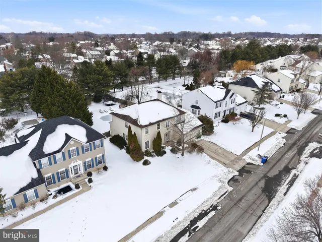 a view of a terrace with sitting area