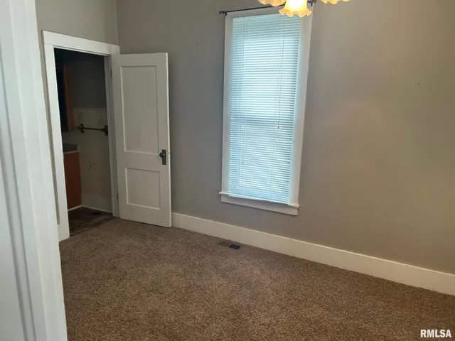 $125,000 | 314 North Clay Street, Taylorville, IL 62568