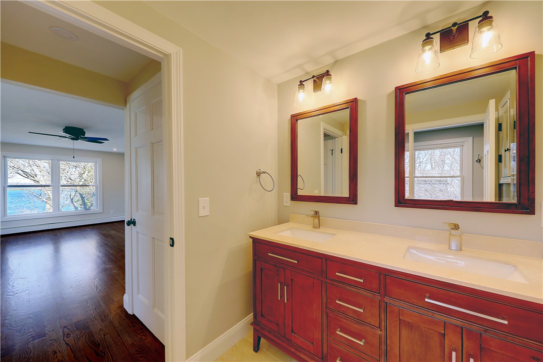 61 Lamson Road Barrington, RI 02806 - Photo 24 of 31 Gallery Image 24