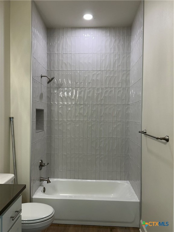 5903 Whippoorwill Road Temple, TX 76502 - Photo 20 of 27 a bathroom with a bathtub and a toilet