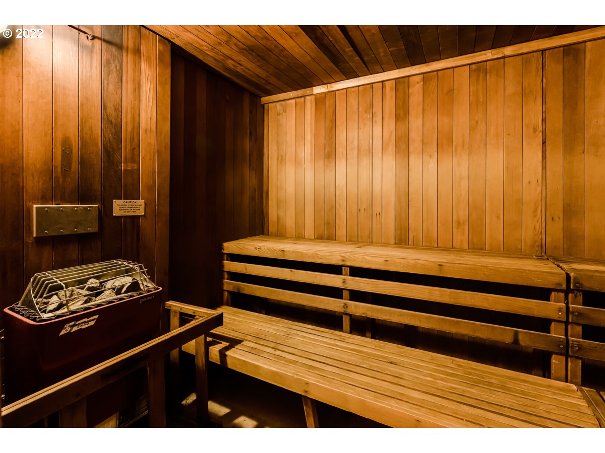 4427 Fox Hollow Road, Unit 12 Eugene, OR 97405 - Photo 24 of 28 Community Amenities