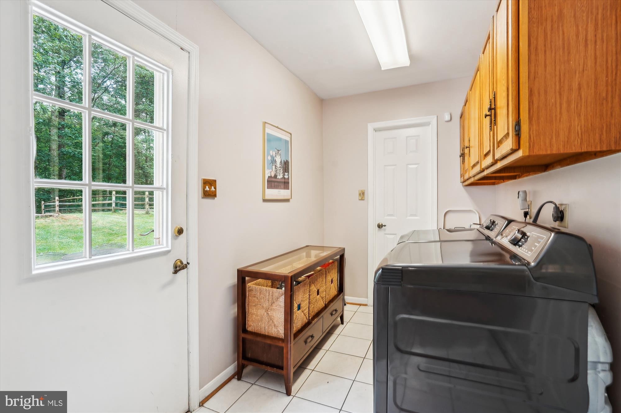 3307 Miller Heights Road Oakton, VA 22124 - Photo 23 of 56 Mudroom with Acces to 2nd Deck
