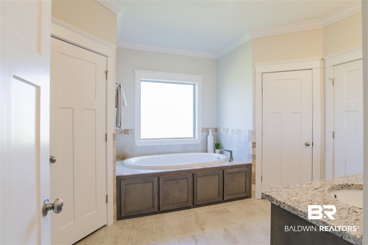 272 Garrison Boulevard Fairhope, AL 36532 - Photo 21 of 37 Master Bath