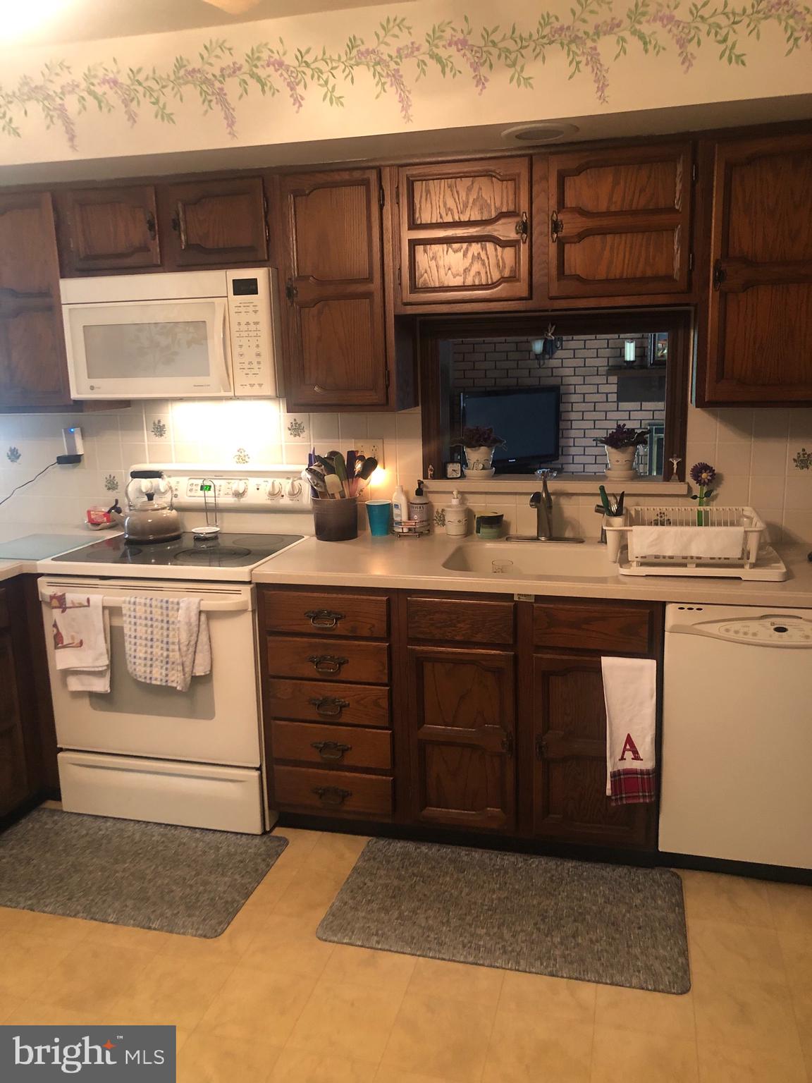 727 Pheasant Run Road West Chester, PA 19382 - Photo 22 of 73 Kitchen