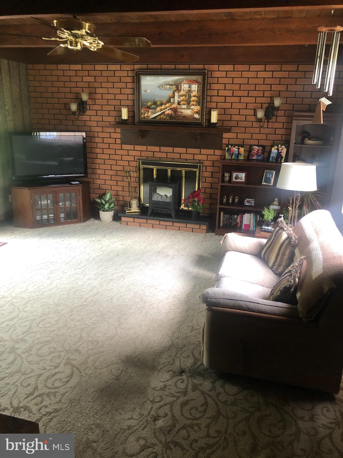 727 Pheasant Run Road West Chester, PA 19382 - Photo 30 of 73 Family Room