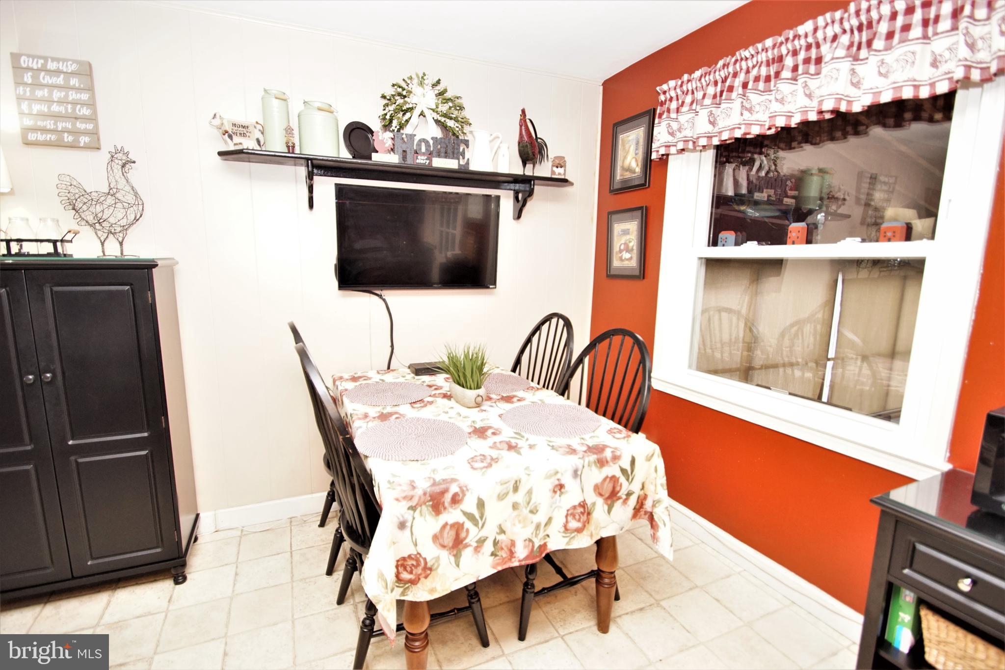 938 Middlesex Road Essex, MD 21221 - Photo 7 of 17