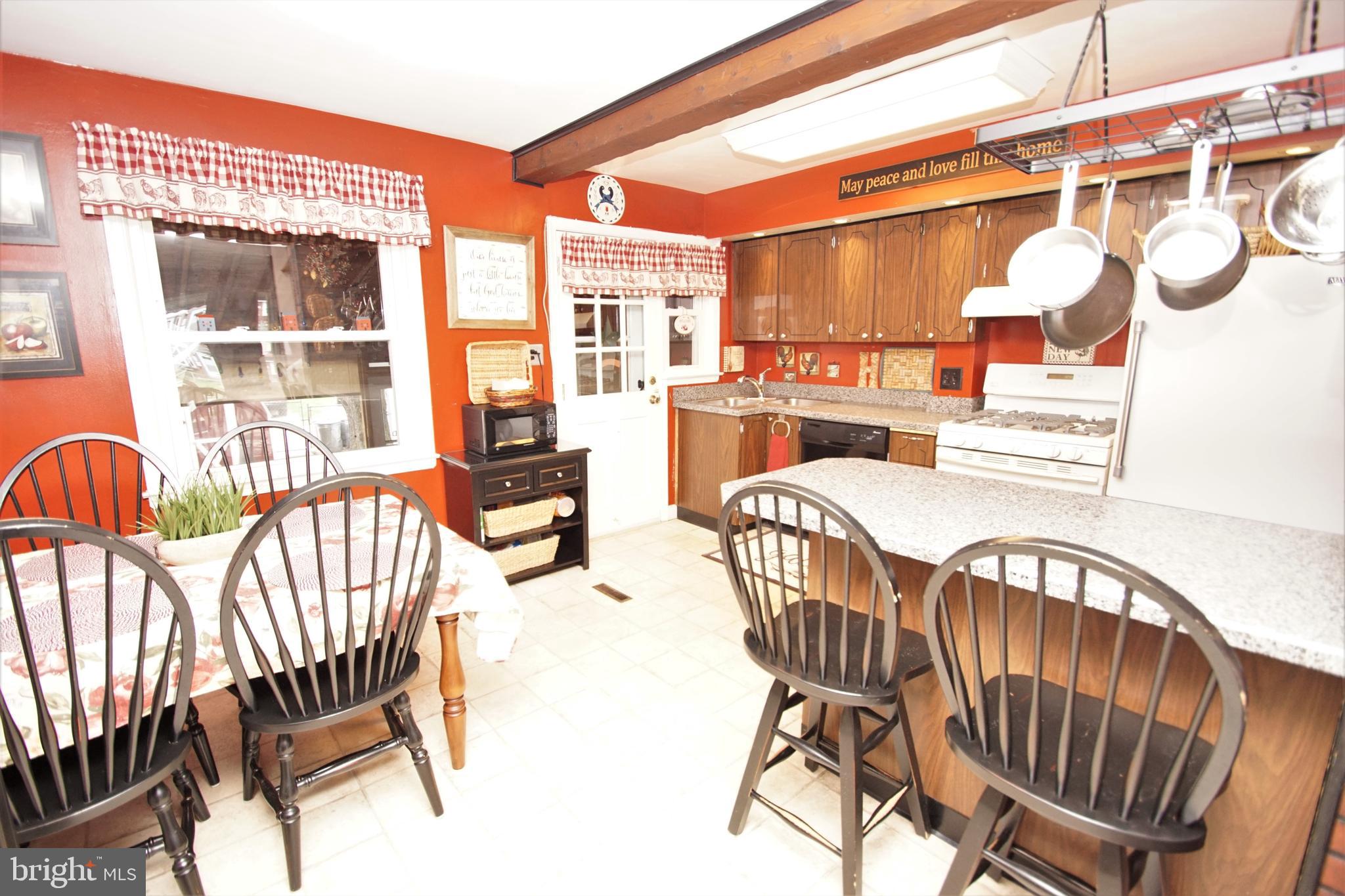 938 Middlesex Road Essex, MD 21221 - Photo 8 of 17