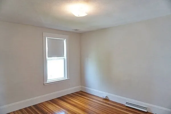 $4,500 | 58 Oxford Street, Unit 3, Somerville, MA 02143