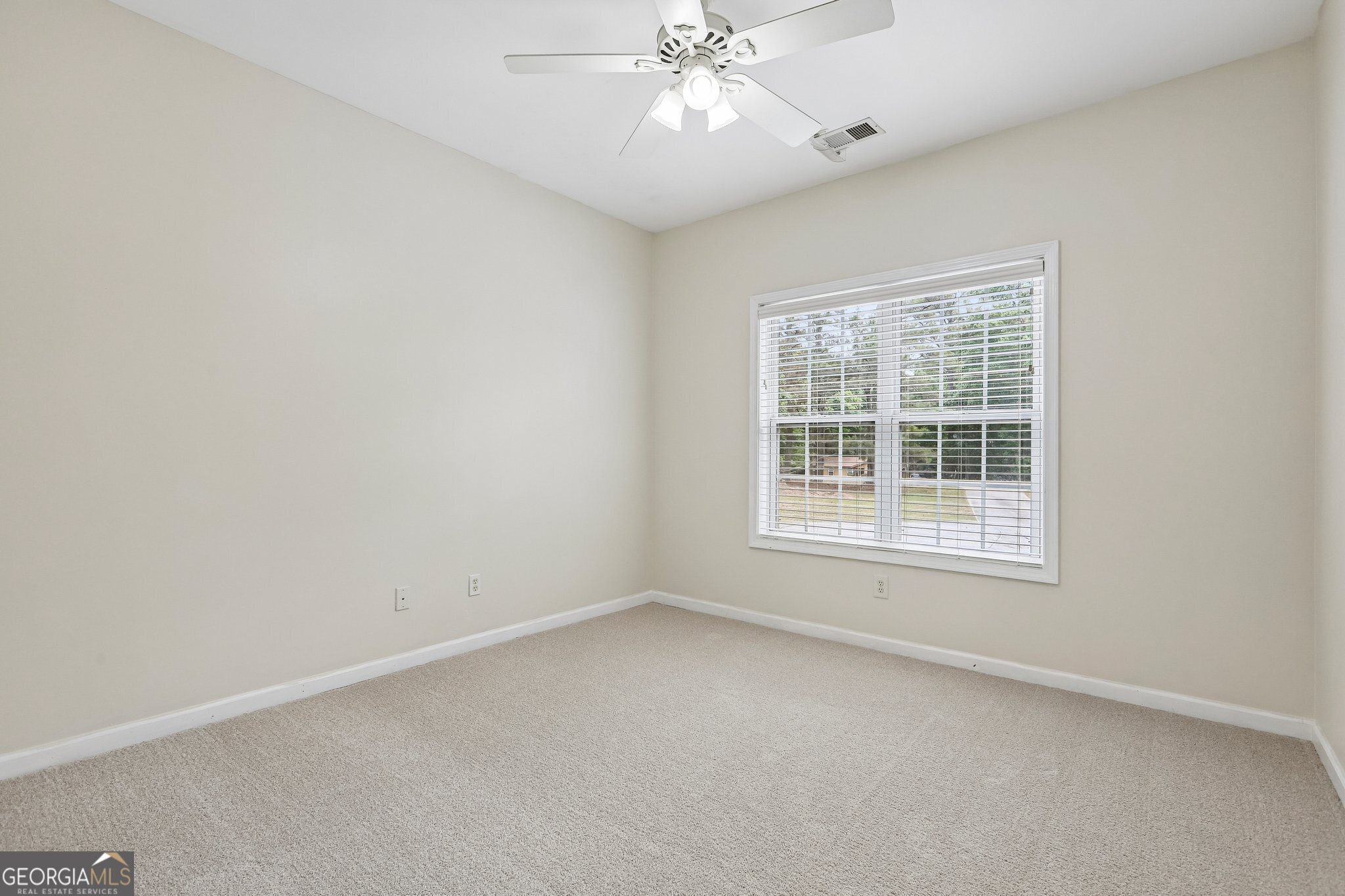 240 East Crestwood Road Tyrone, GA 30290 - Photo 23 of 34