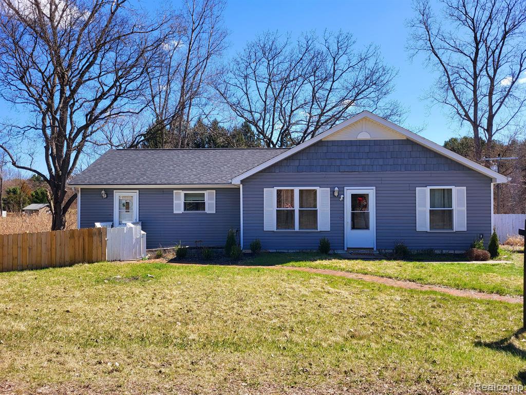 9611 Whitewood Road Pinckney, MI 48169 - Photo 1 of 38 Gallery Image 1