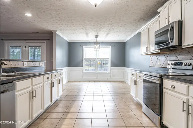 $2,000 | 186 Ashcroft Court, Raeford, NC 28376