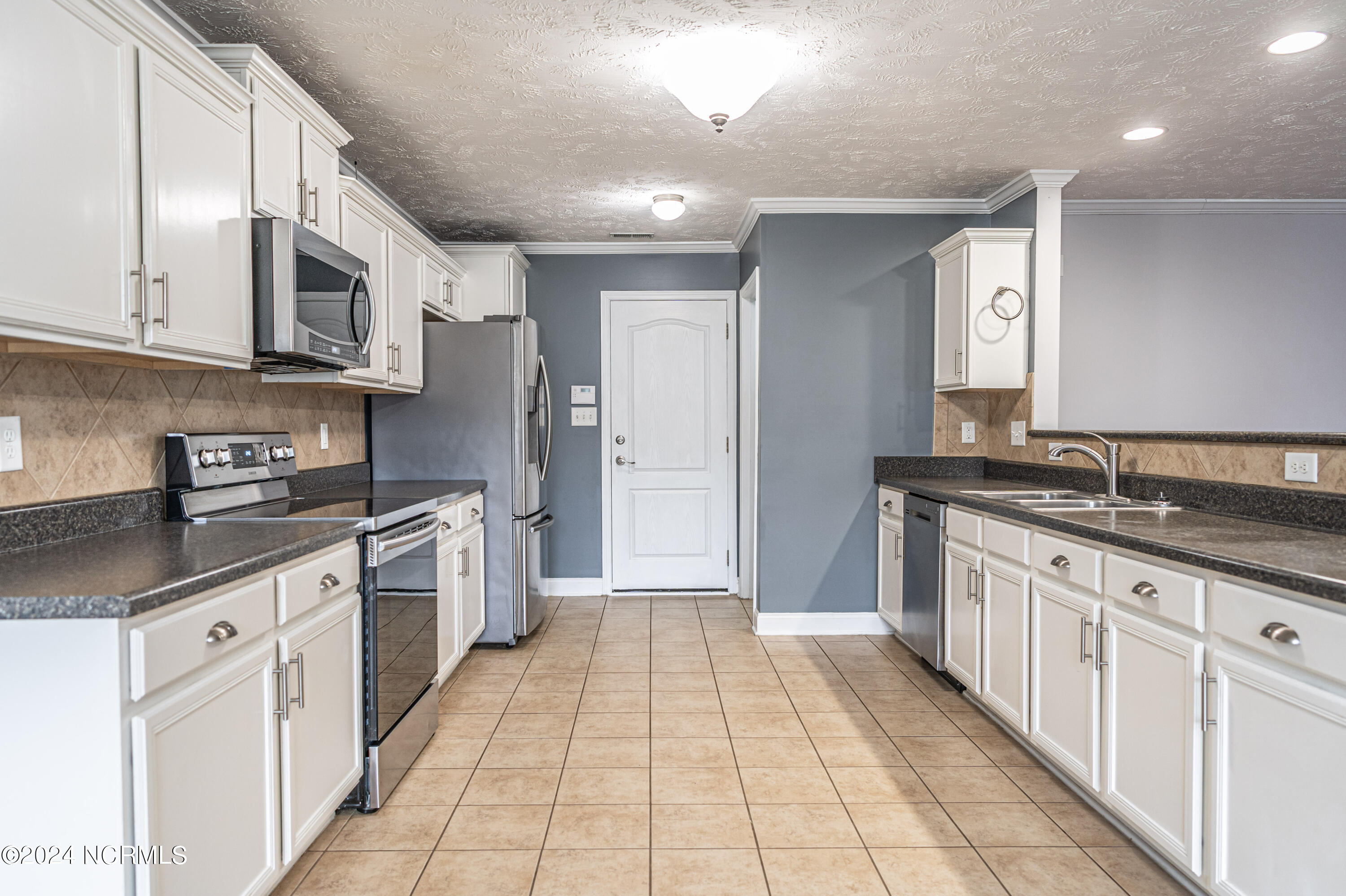 186 Ashcroft Court Raeford, NC 28376 - Photo 14 of 47 DSC00447