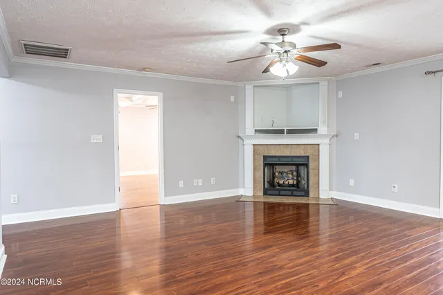 $2,000 | 186 Ashcroft Court, Raeford, NC 28376