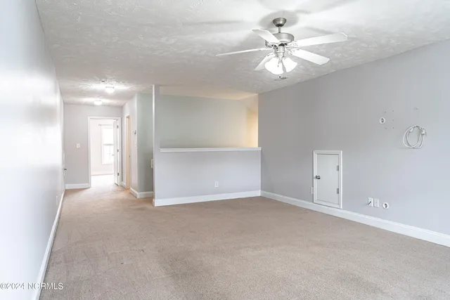 $2,000 | 186 Ashcroft Court, Raeford, NC 28376