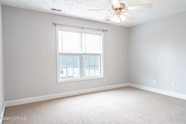 $2,000 | 186 Ashcroft Court, Raeford, NC 28376