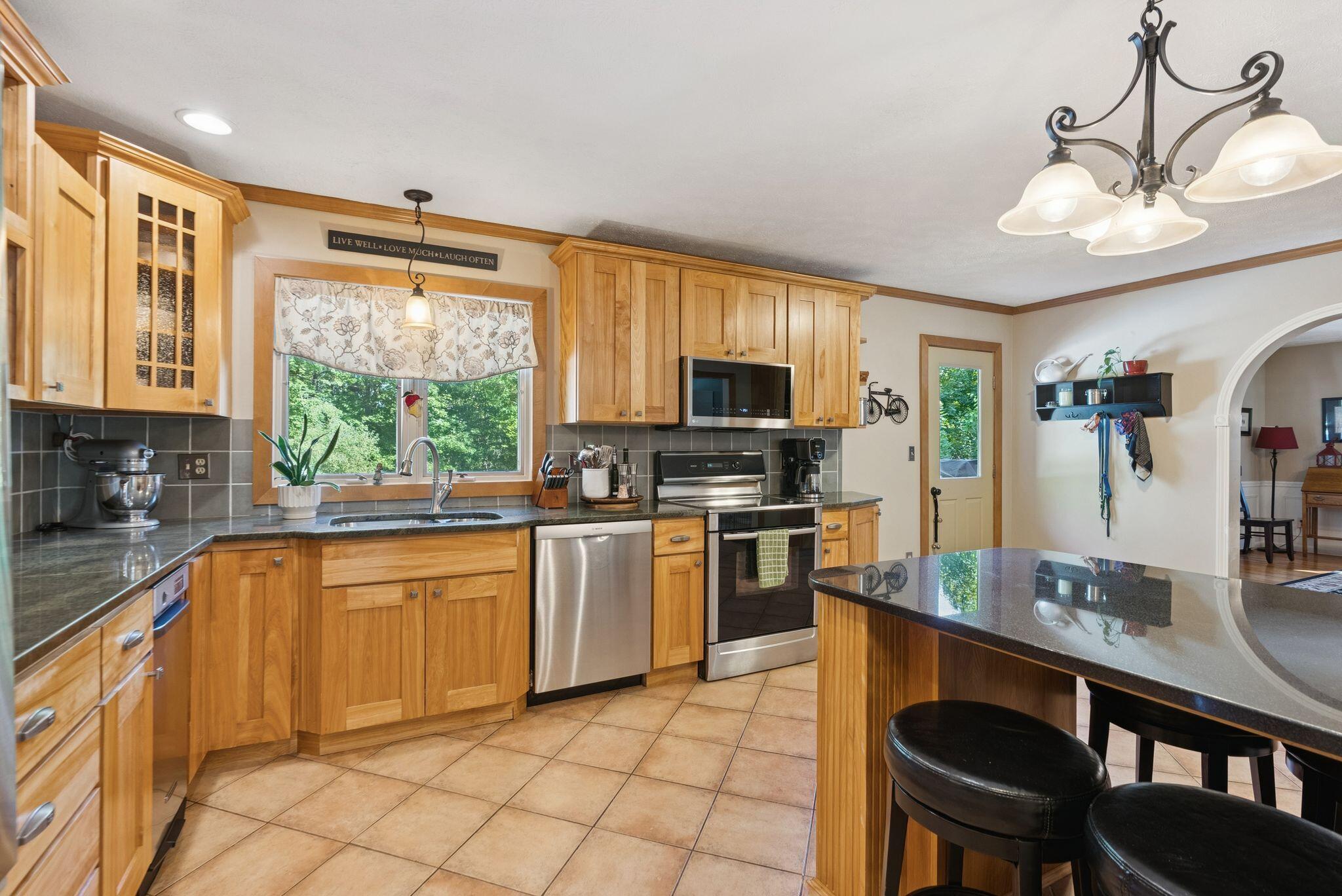 65 Cedarwood Road Auburn, ME 04210 - Photo 7 of 58 36_DSC03866