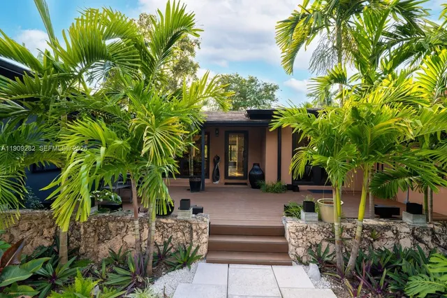 $5,900 | 12330 Griffing Boulevard, North Miami, FL 33161