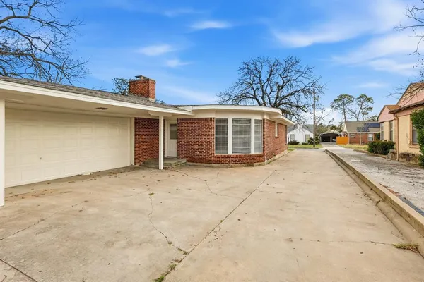 $320,000 | 3013 Primrose Avenue, Fort Worth, TX 76111