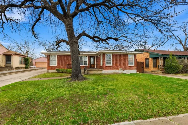 $320,000 | 3013 Primrose Avenue, Fort Worth, TX 76111