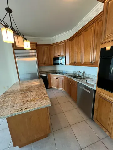 $6,500 | 261 South Plaza Court, Unit 508, Mount Pleasant, SC 29464