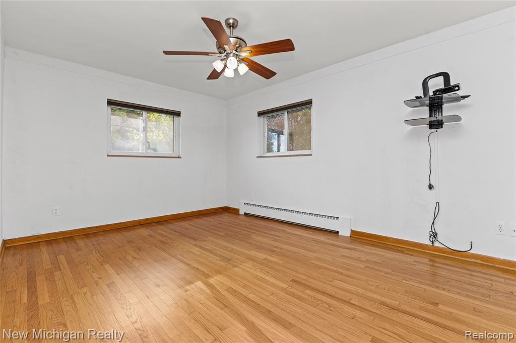 8359 Chicago Road Warren, MI 48093 - Photo 30 of 74