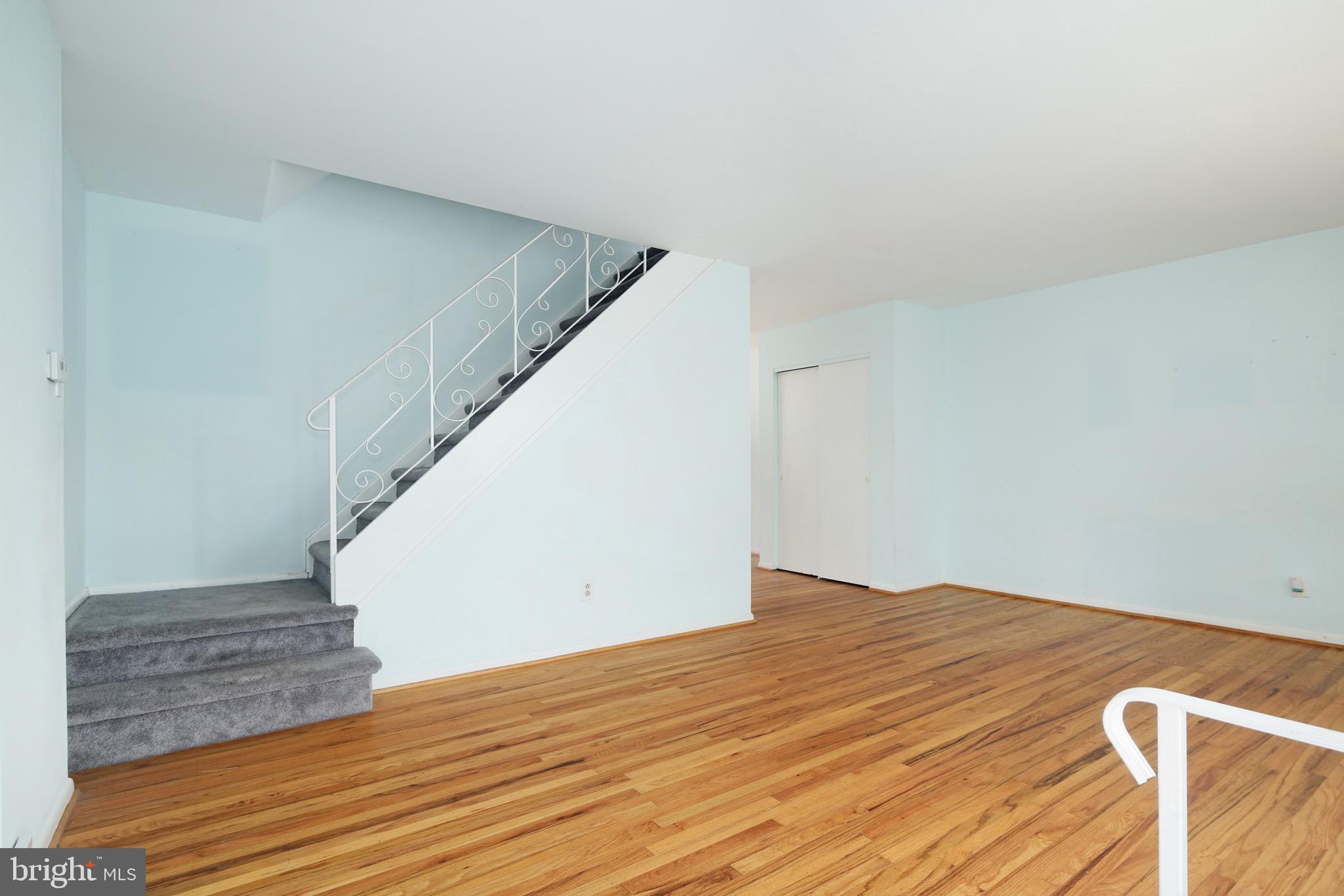 3327 Lester Road Philadelphia, PA 19154 - Photo 4 of 23