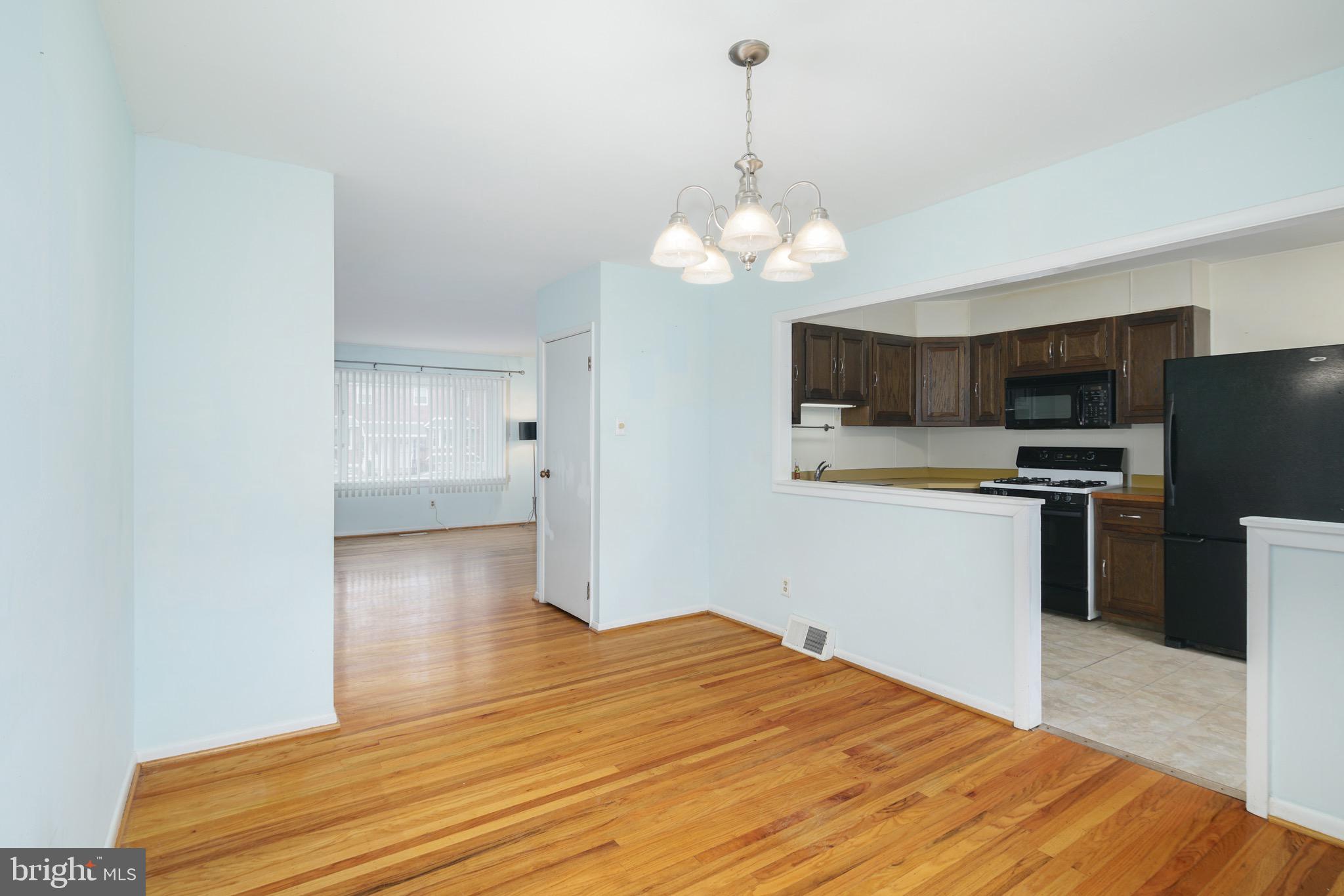3327 Lester Road Philadelphia, PA 19154 - Photo 6 of 23
