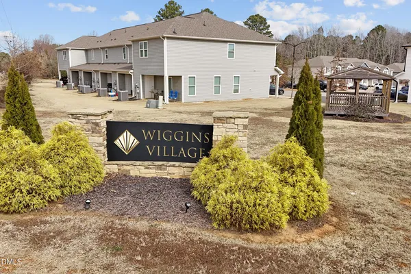 $1,550 | 1025 Peony Lane, Youngsville, NC 27596