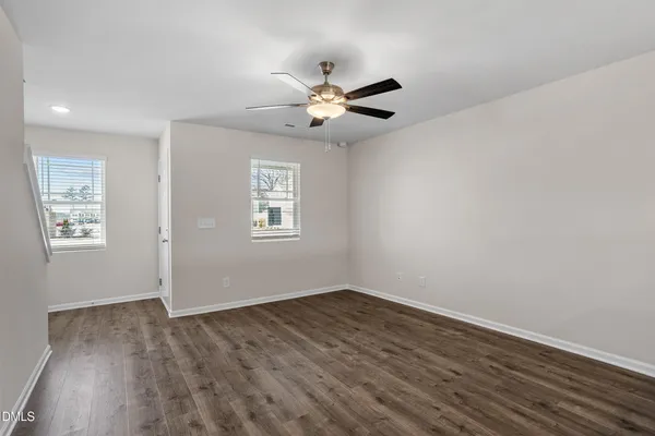 $1,550 | 1025 Peony Lane, Youngsville, NC 27596