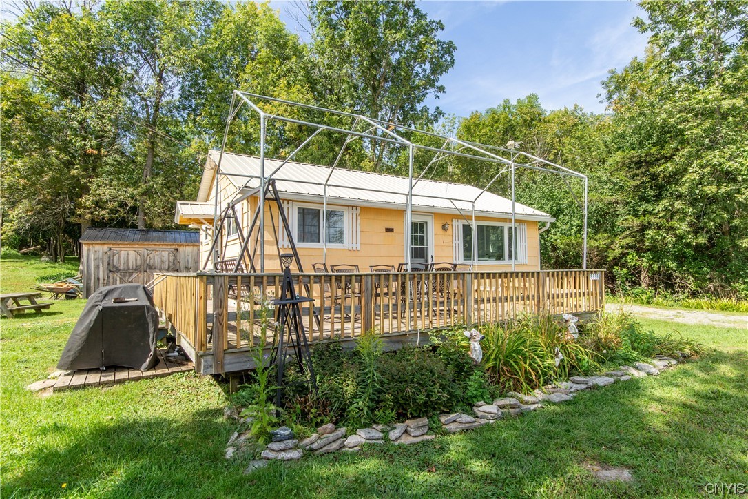 8838 State Park Road Lyme, NY 13693 - Photo 1 of 1 Main Cottage