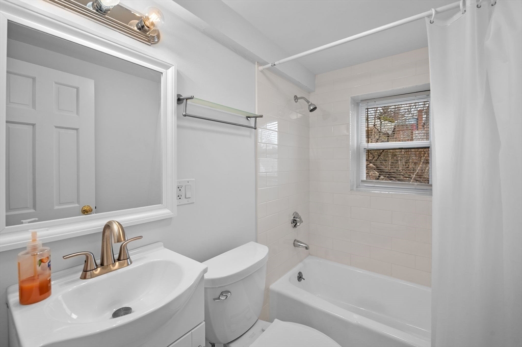 121 Cambridge Road, Unit B Woburn, MA 01801 - Photo 12 of 15