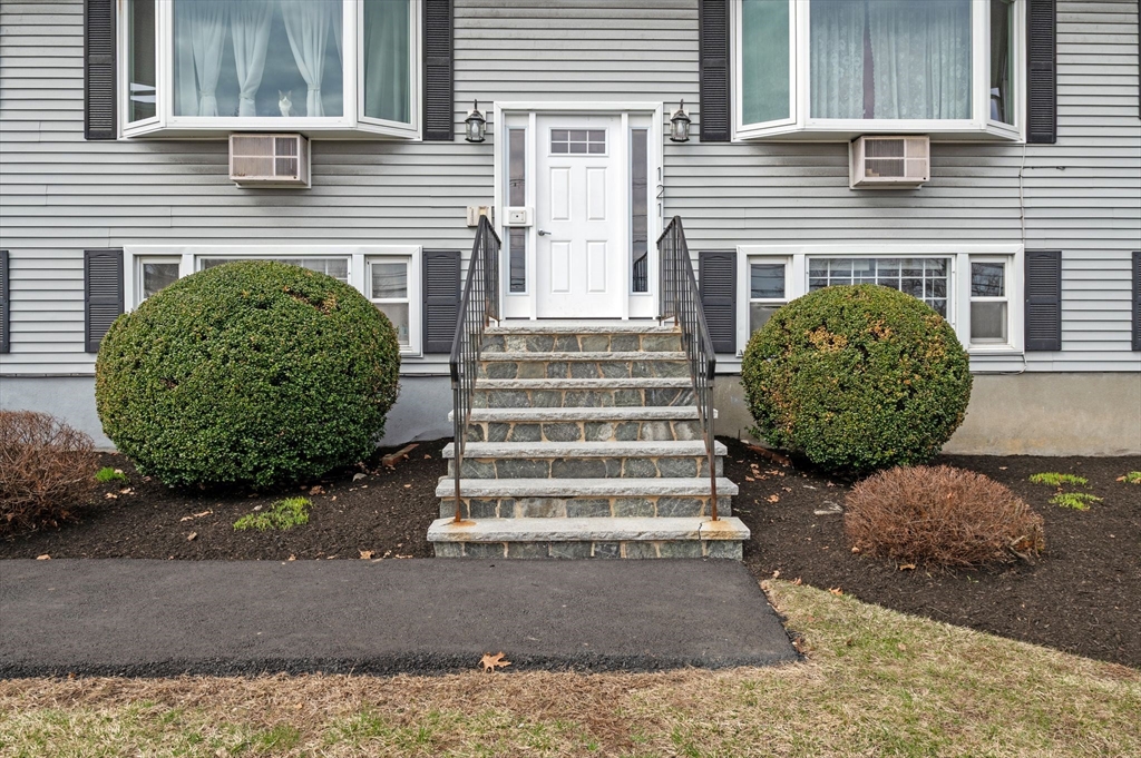 121 Cambridge Road, Unit B Woburn, MA 01801 - Photo 2 of 15