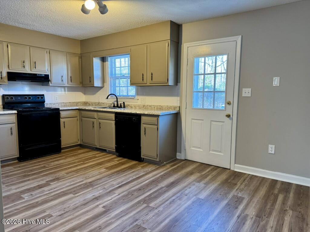 6000 River Road, Unit 19 Washington, NC 27889 - Photo 4 of 29 E6AA773B-DC85-443C-A4A5-A2F03DEC07C3_1_1