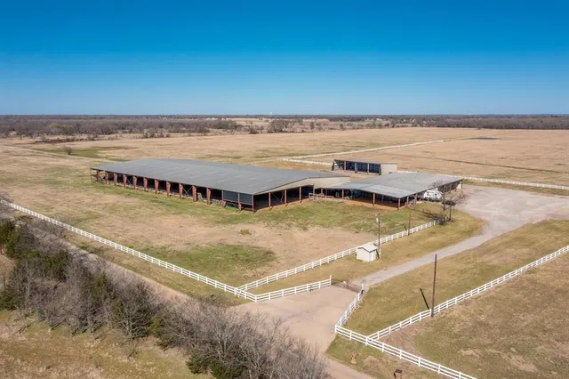 $2,599,000 | 11016 County Road 2138, Kemp, TX 75143