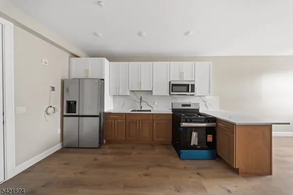 $3,700 | 17 Wickham Street, Unit 202, Passaic, NJ 07055