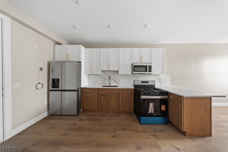 17 Wickham Street, Unit 202 Passaic, NJ 07055 - Photo 1 of 14