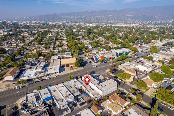 $1,100,000 | 2304-2306 West Burbank Boulevard, Burbank, CA 91506