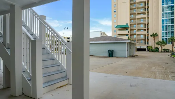 $1,799,000 | 3802 South Ocean Boulevard, North Myrtle Beach, SC 29582