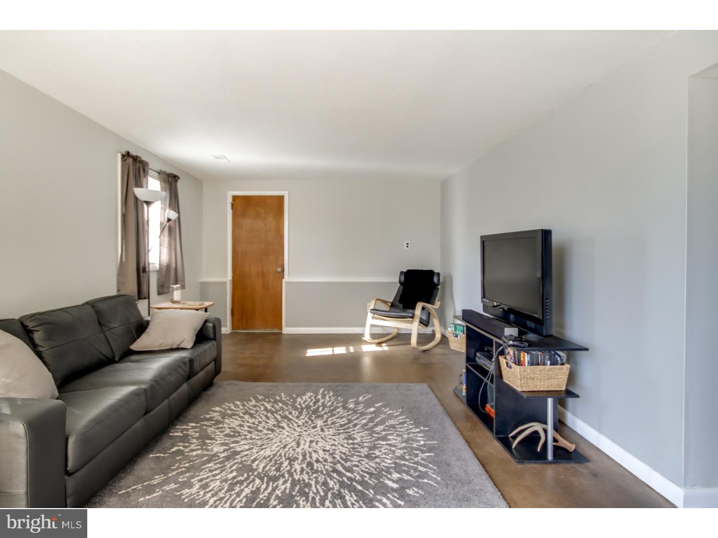 8 Brook Run Road Mount Holly, NJ 08060 - Photo 8 of 19 Gallery Image 8