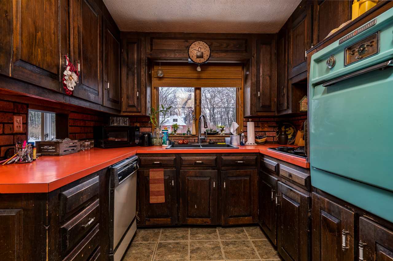 232 Huse Road Manchester, NH 03103 - Photo 9 of 36