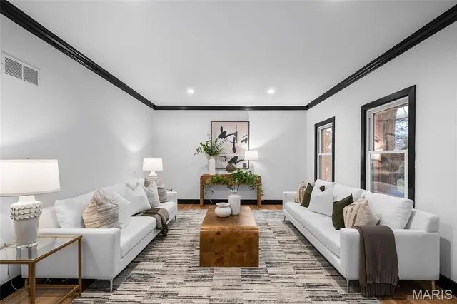 $1,749,999 | 849 Bluespring Lane, Frontenac, MO 63131