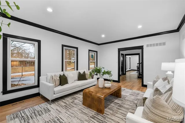 $1,749,999 | 849 Bluespring Lane, Frontenac, MO 63131