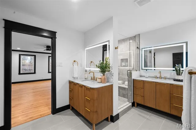 $1,749,999 | 849 Bluespring Lane, Frontenac, MO 63131