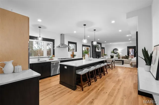 $1,749,999 | 849 Bluespring Lane, Frontenac, MO 63131