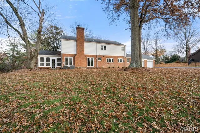 $1,749,999 | 849 Bluespring Lane, Frontenac, MO 63131