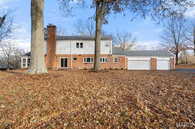 $1,749,999 | 849 Bluespring Lane, Frontenac, MO 63131