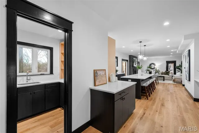 $1,749,999 | 849 Bluespring Lane, Frontenac, MO 63131