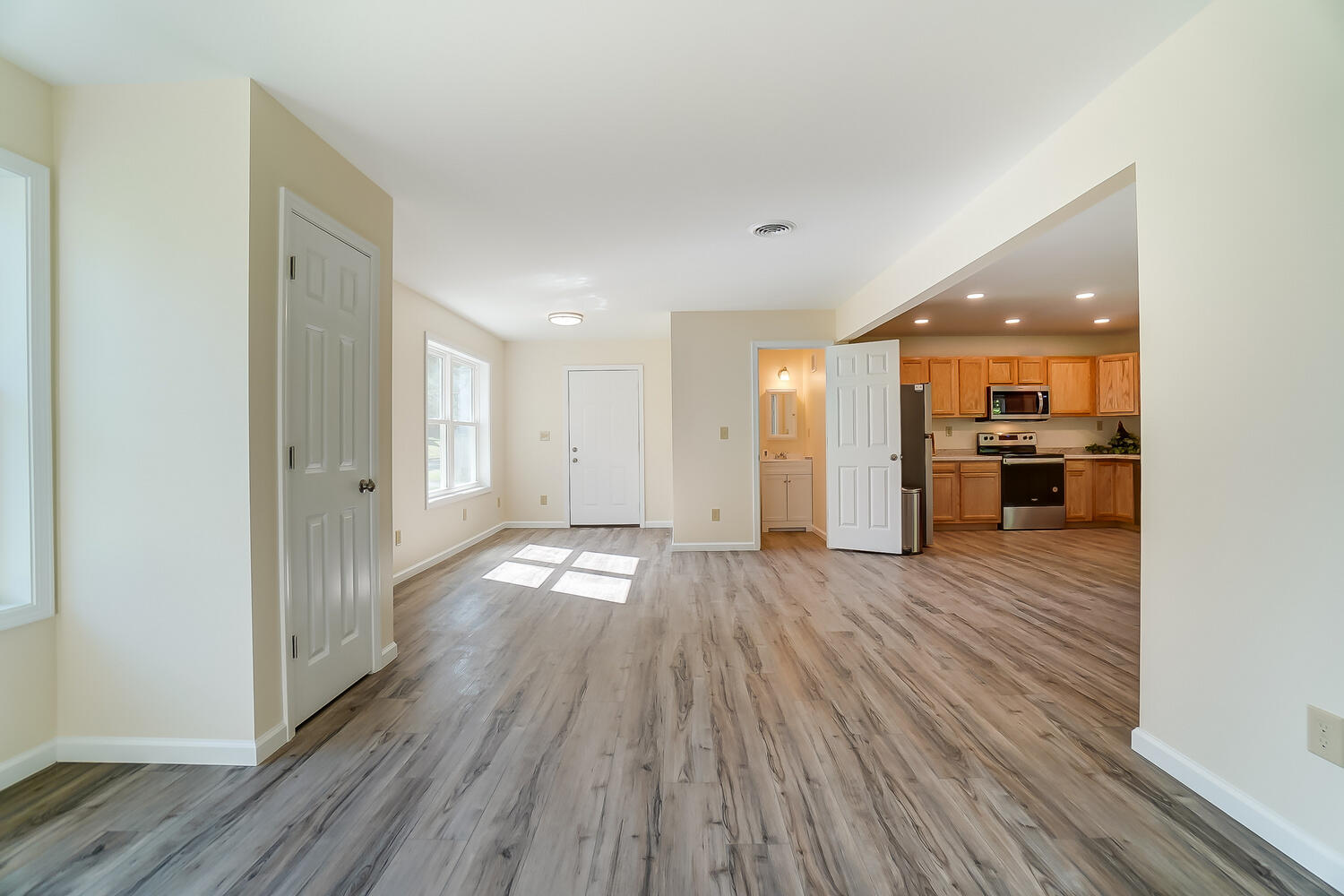 614 Rubsam Street Springfield, OH 45504 - Photo 7 of 36 Gallery Image 7