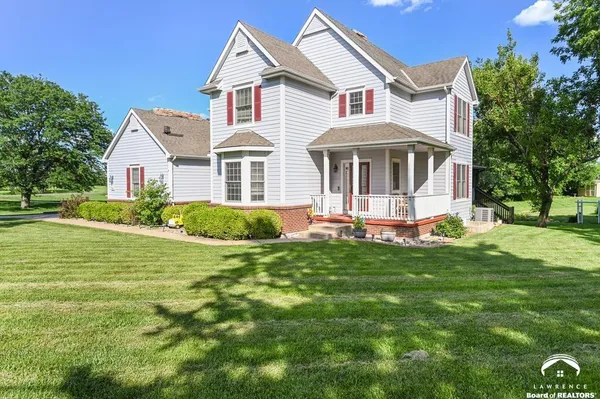 $774,999 | 903 North 1464th Road, Lawrence, KS 66049